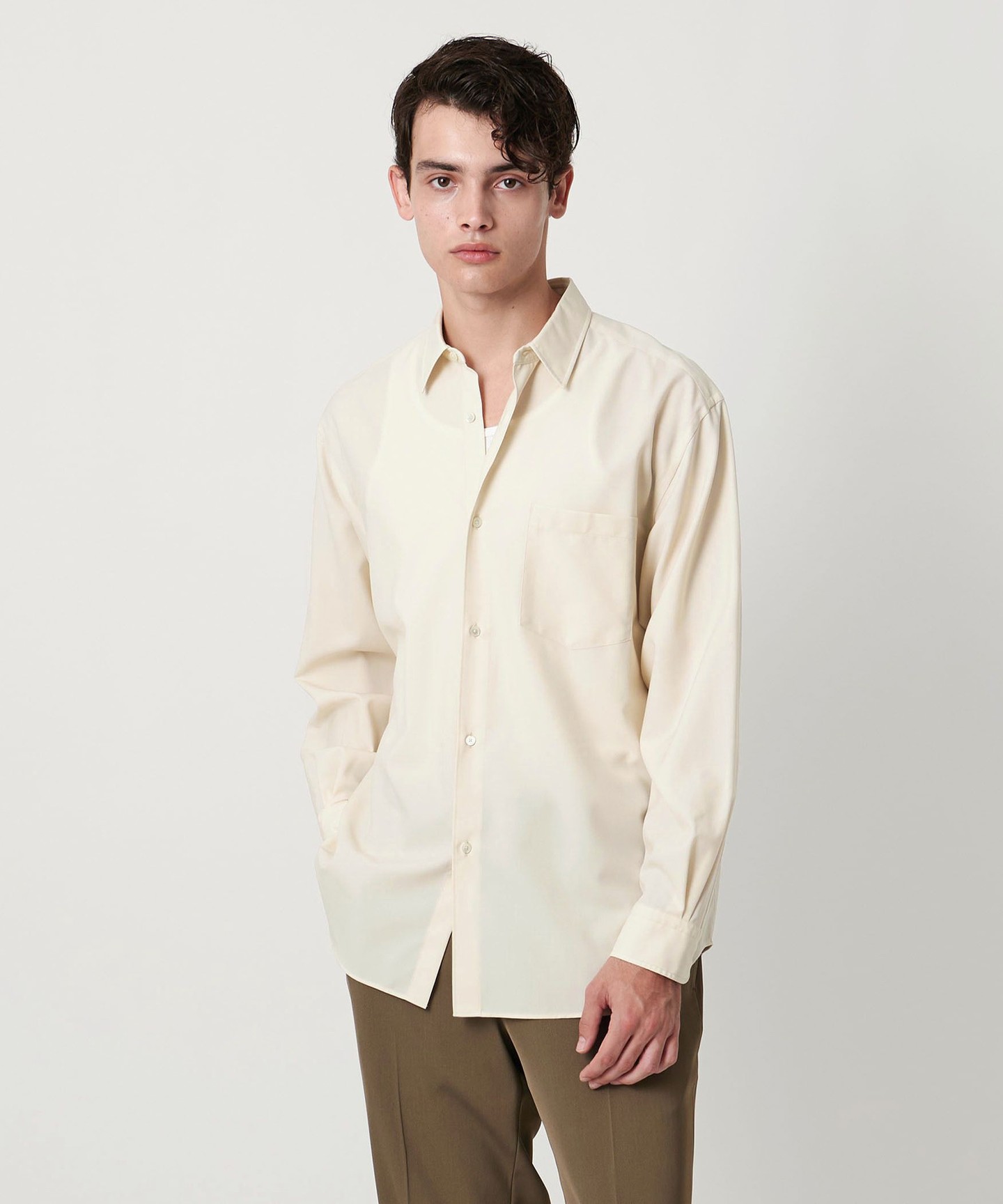 OFF WHITE