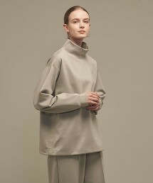 ＜UNDER ARMOUR ｜ UNITED ARROWS＞ RUSH 羅馬布衛衣長袖微高領T恤 日本製