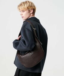 皮革半月肩背包