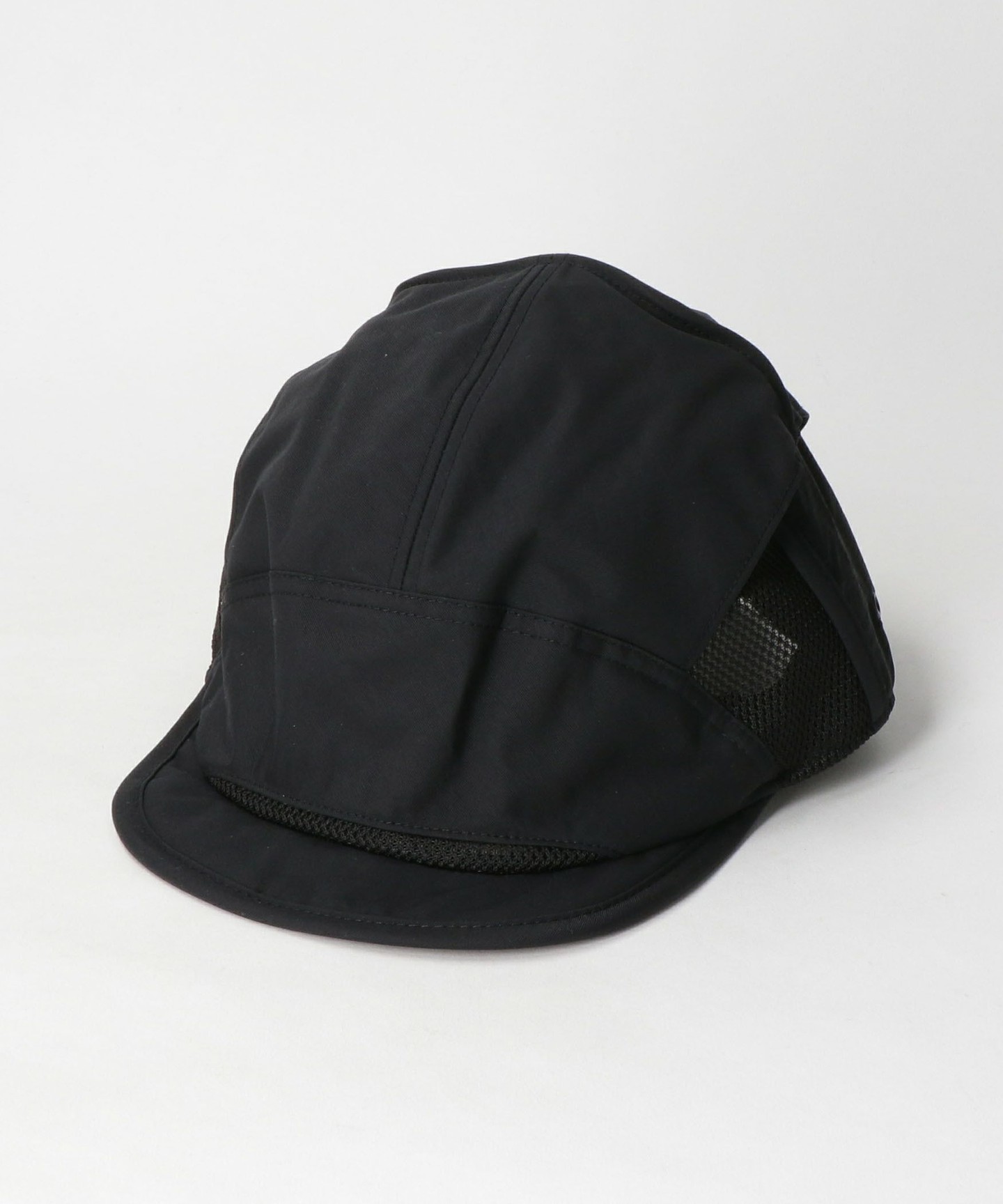 色はブラックですCROSS PEAK CROSS HAT TYPE-B クロスピーク