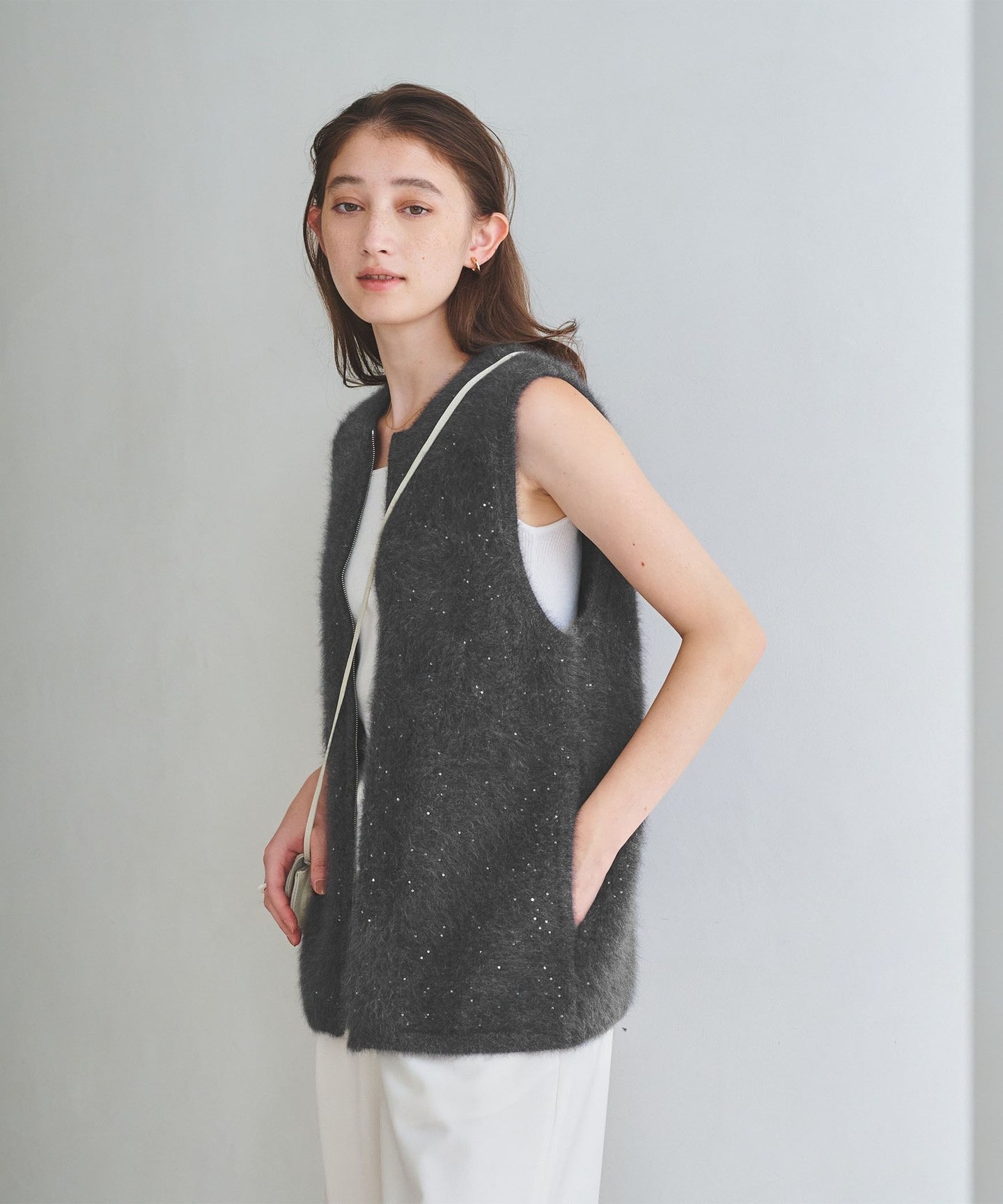 DK.GRAY