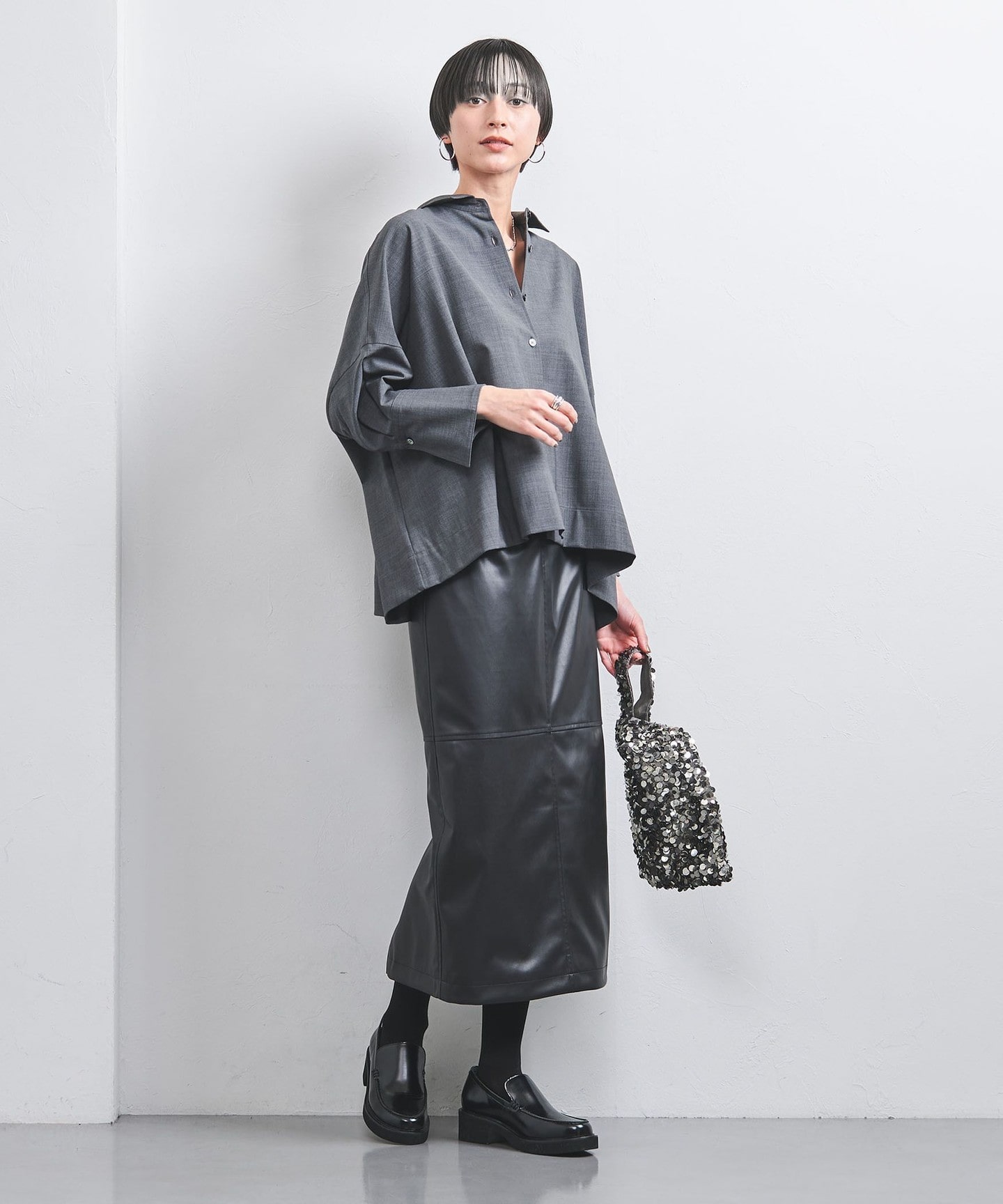 仿皮革窄長裙日本製｜outlet UNITED ARROWS｜UNITED ARROWS LTD. 官方