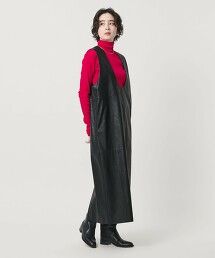 ＜SACRA＞仿皮革U領洋裝 日本製