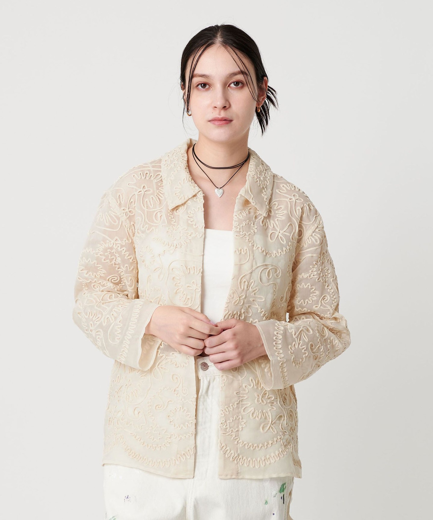 OFF WHITE