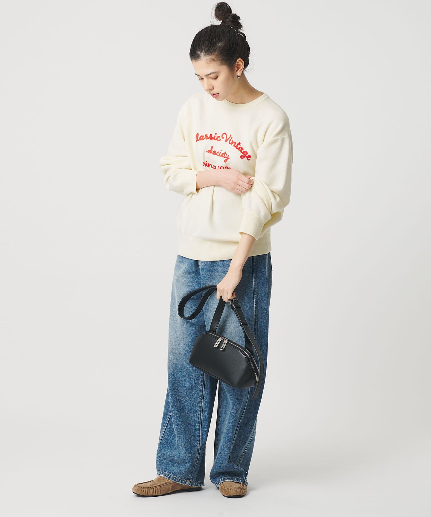 OFF WHITE