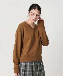 柔軟棉V領平滑針織上衣