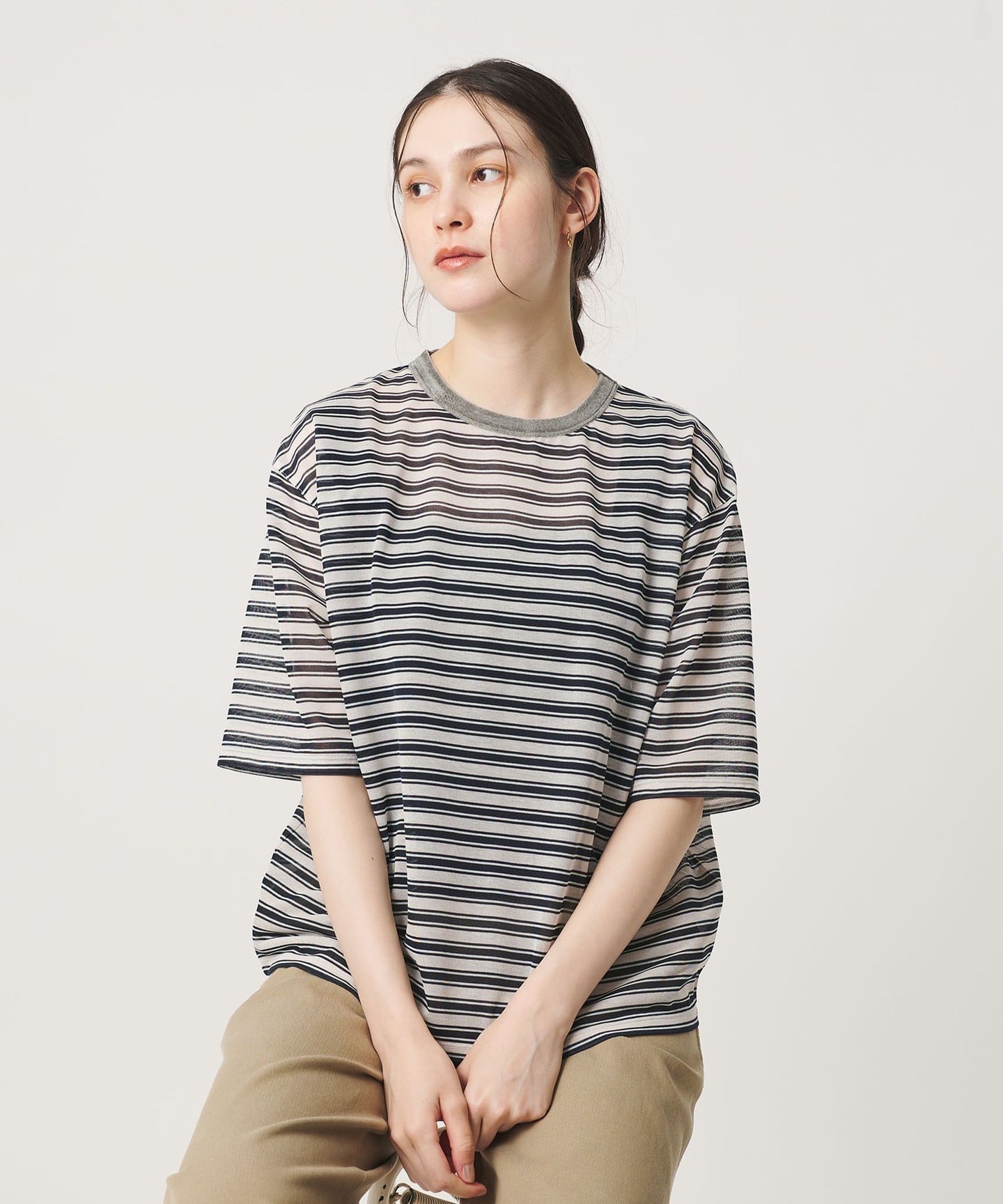 OFF WHITE