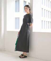 側邊挖洞短袖洋裝