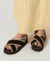 刺繡裝飾交叉涼鞋