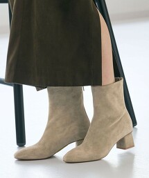 皮革後拉鍊短靴