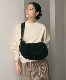 抓皺圓弧單肩包