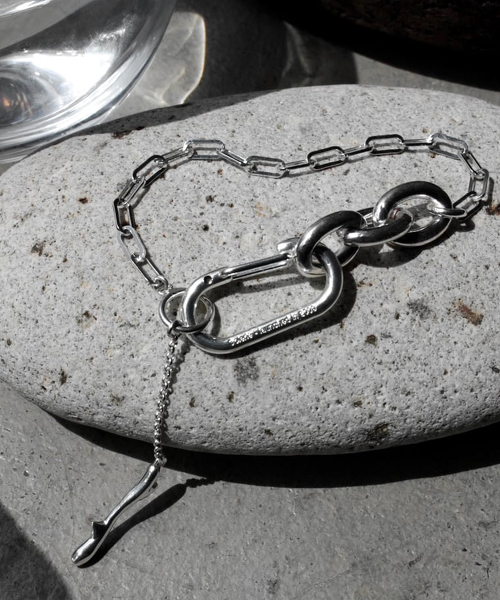 TW SOIERIE Raw edge clip bracelet 手鍊