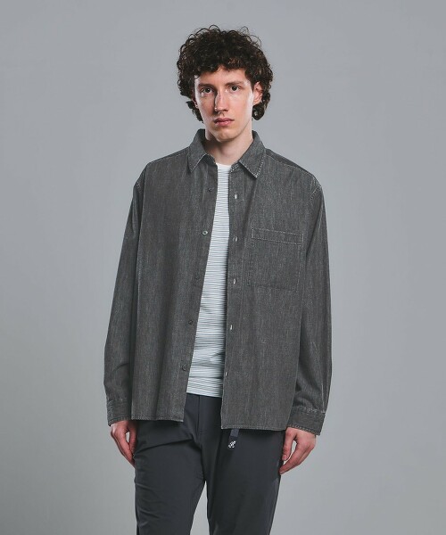 褪色牛仔標準領襯衫