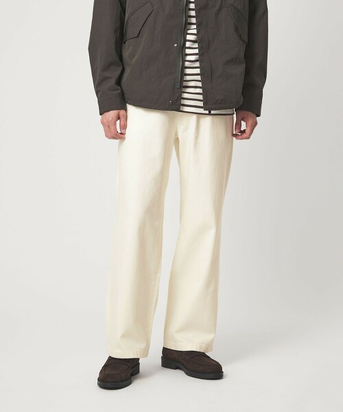 水洗寬版牛仔褲