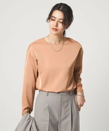 緞面拼接弧形下擺上衣