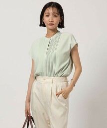 細褶法式袖罩衫