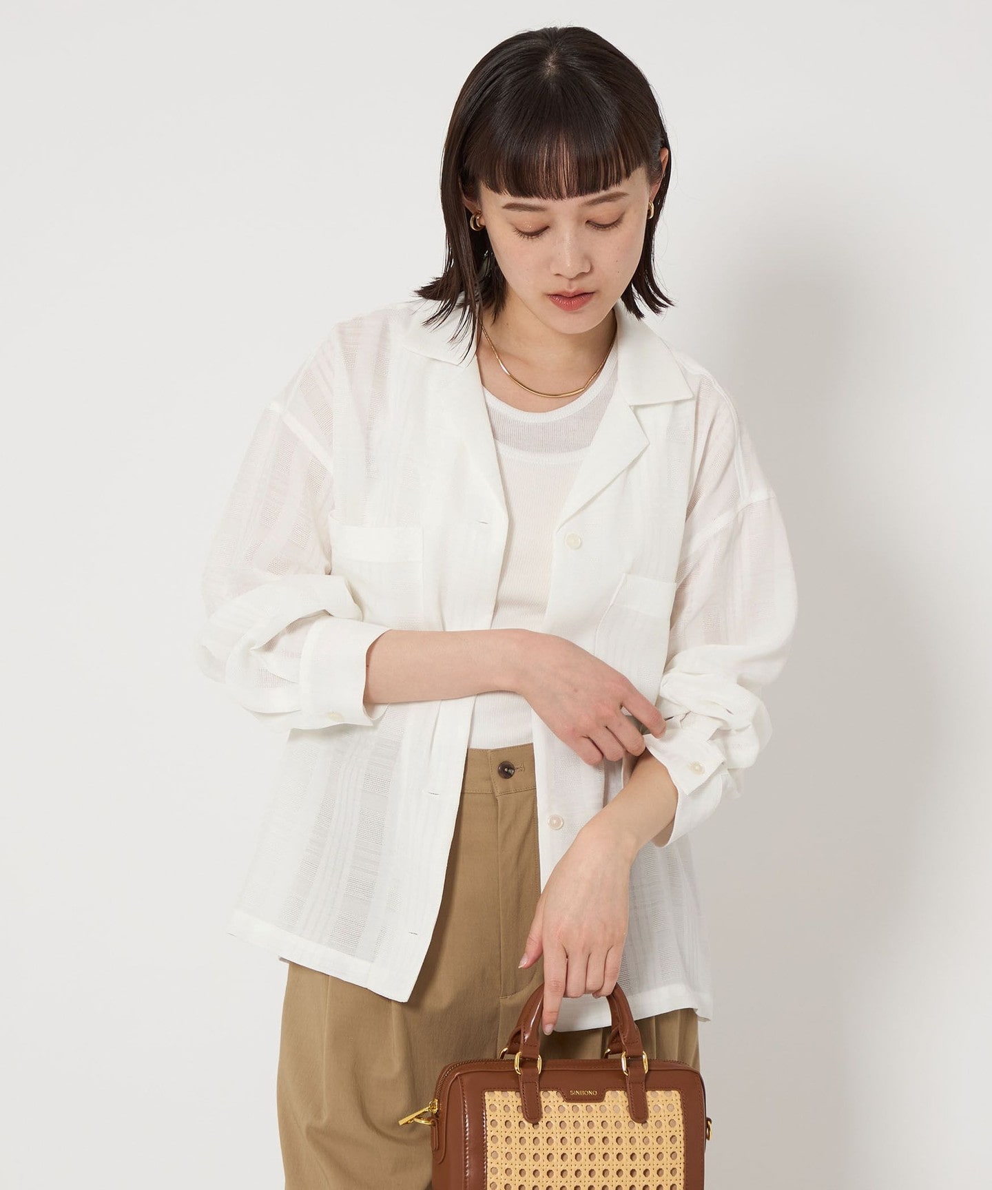 OFF WHITE