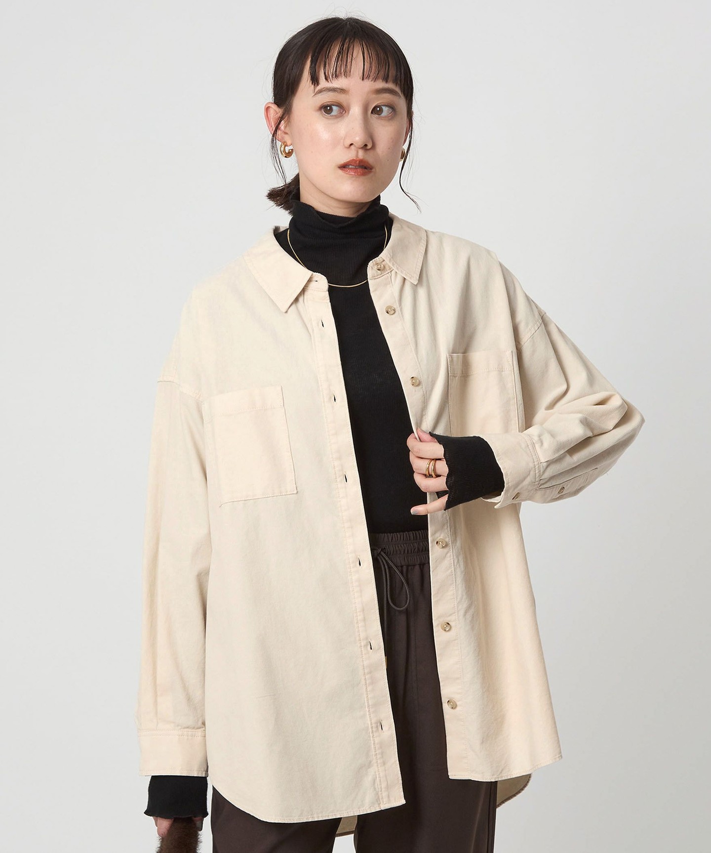 OFF WHITE