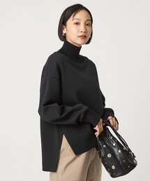 瓦楞羅紋高領上衣