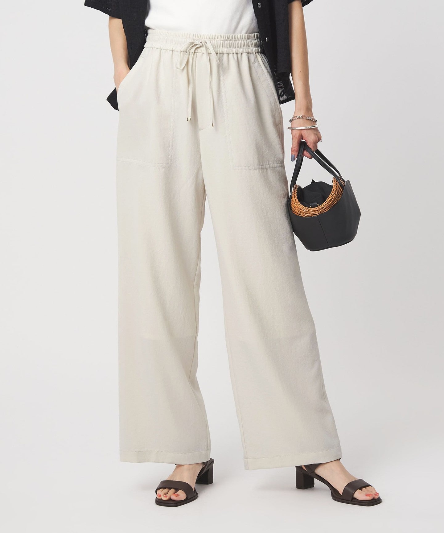 OFF WHITE
