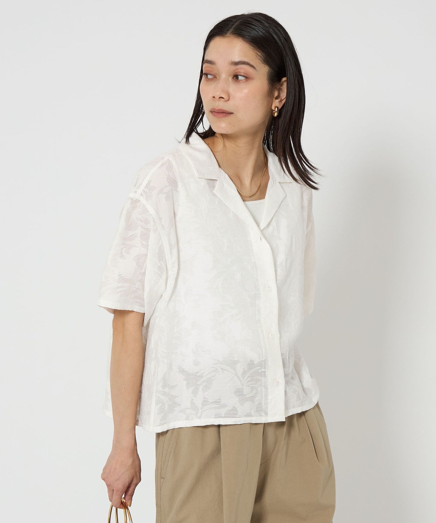 OFF WHITE
