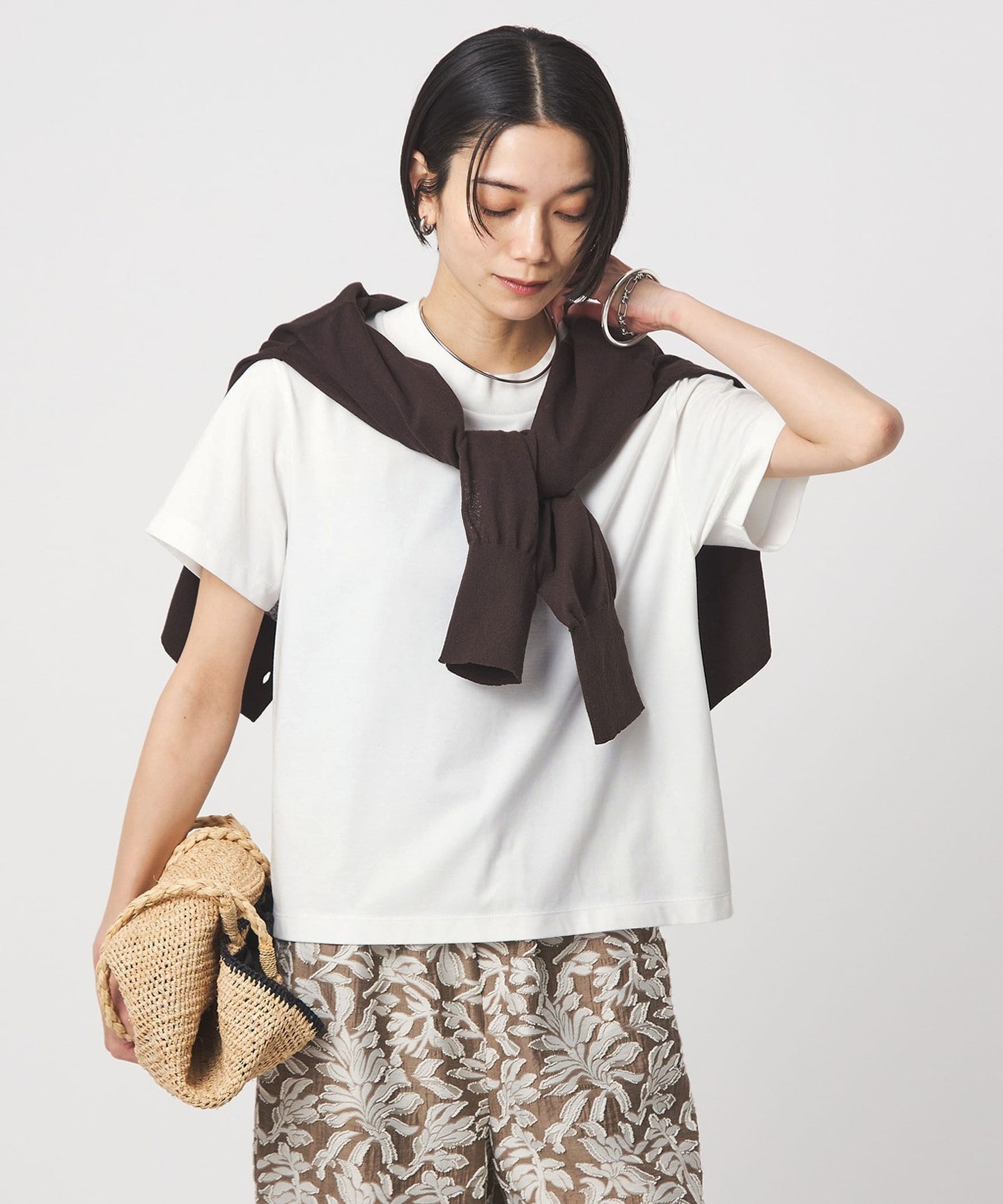 OFF WHITE