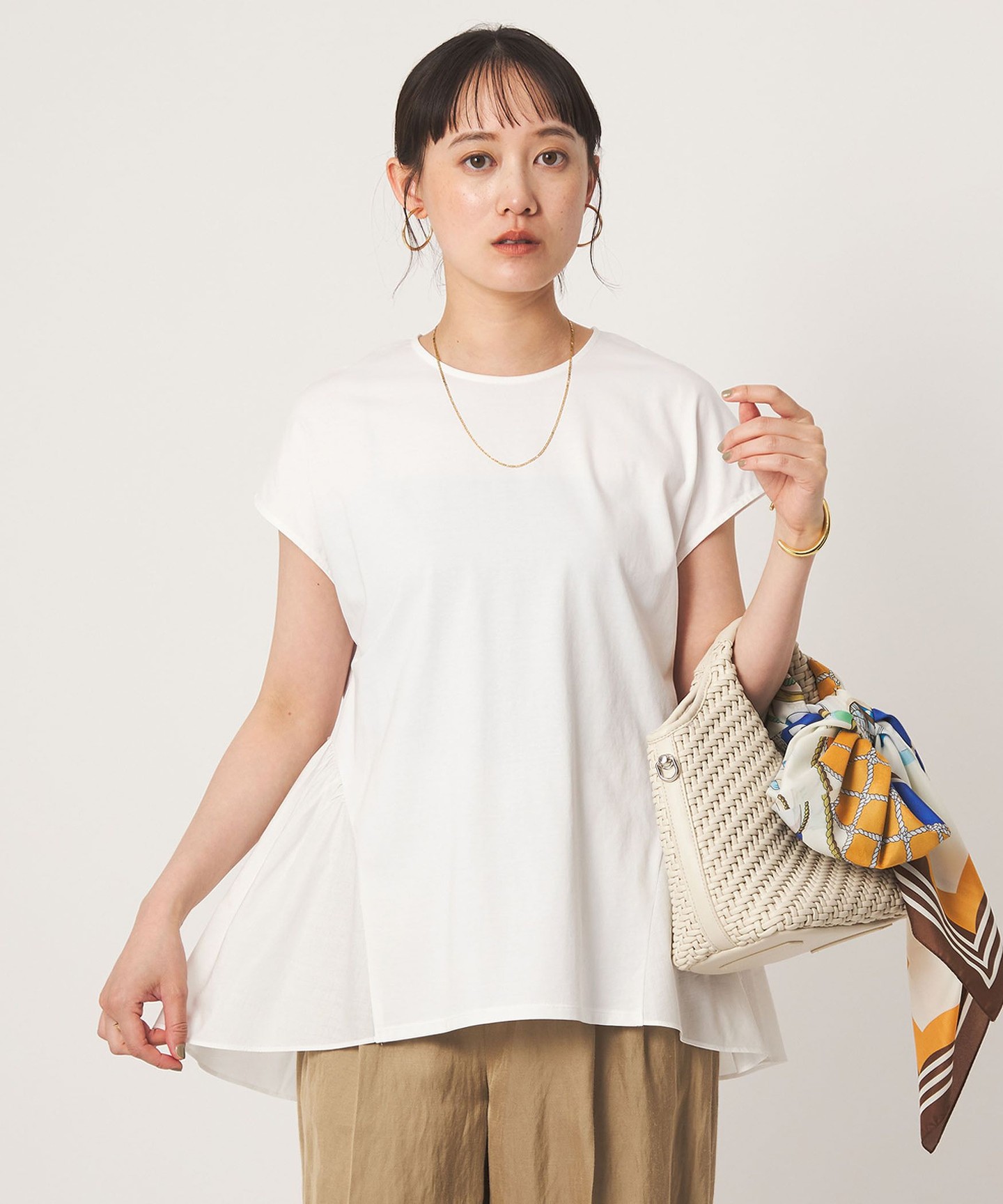 OFF WHITE