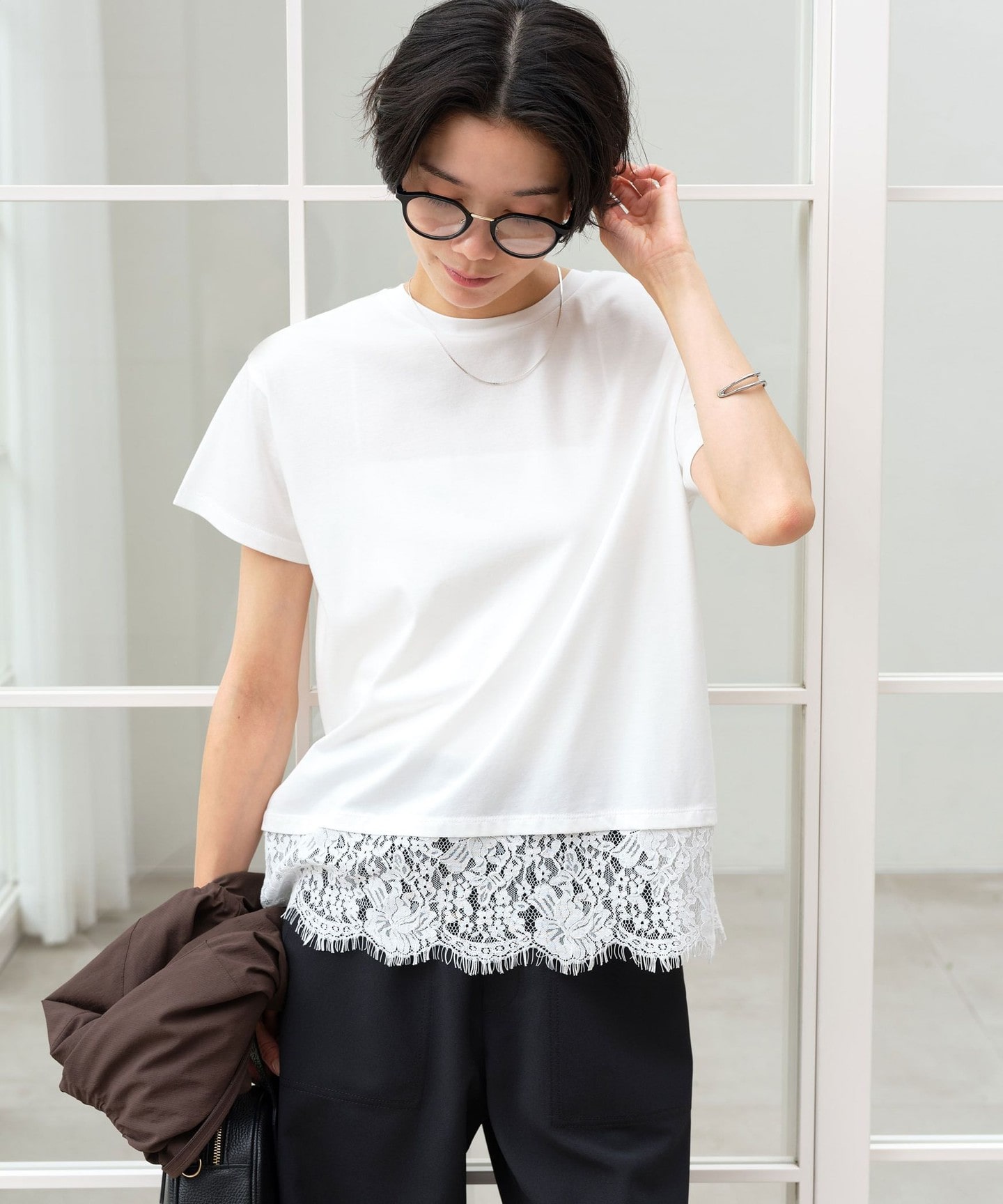 OFF WHITE