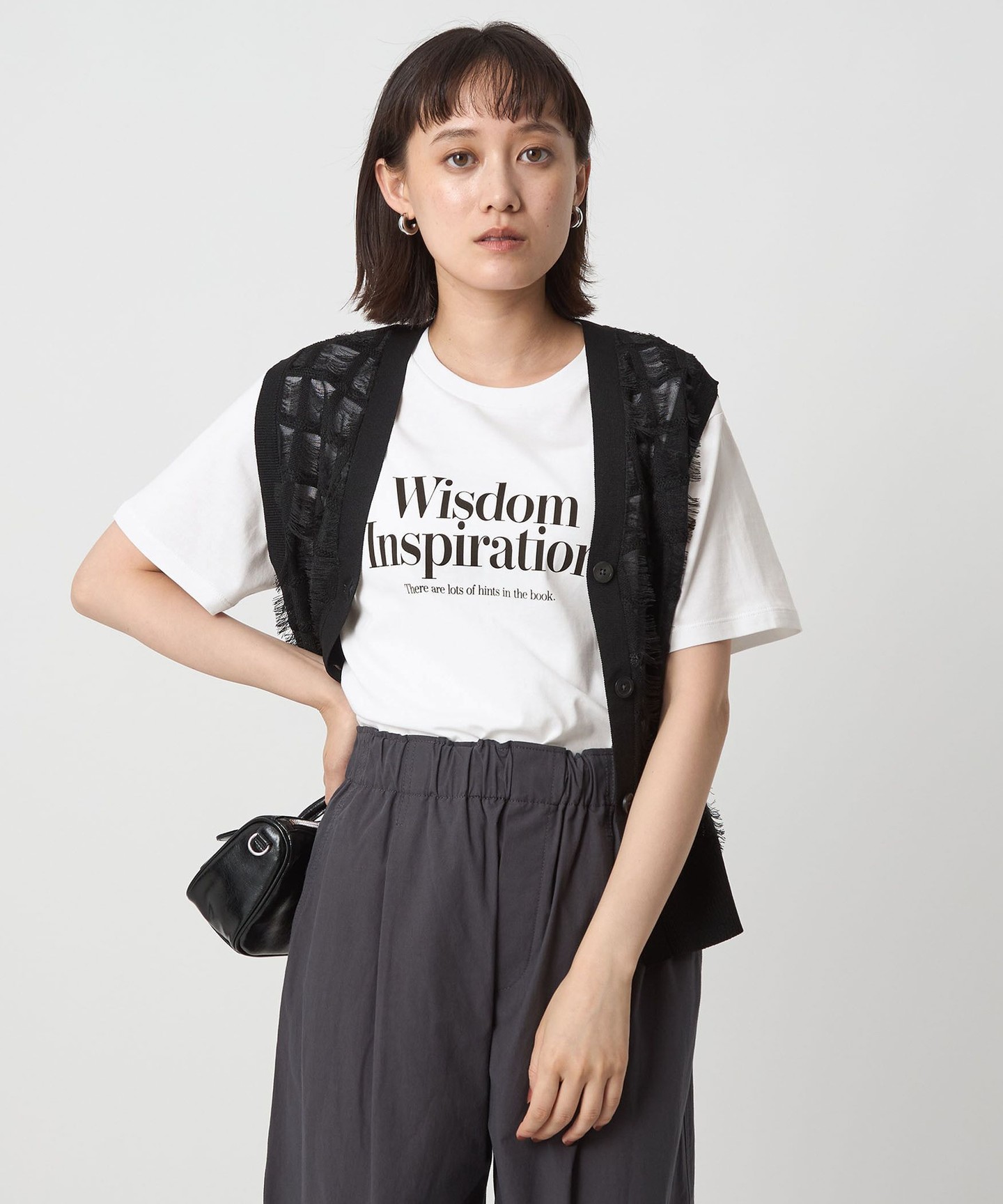 OFF WHITE