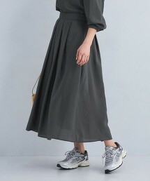 光澤傘擺裙