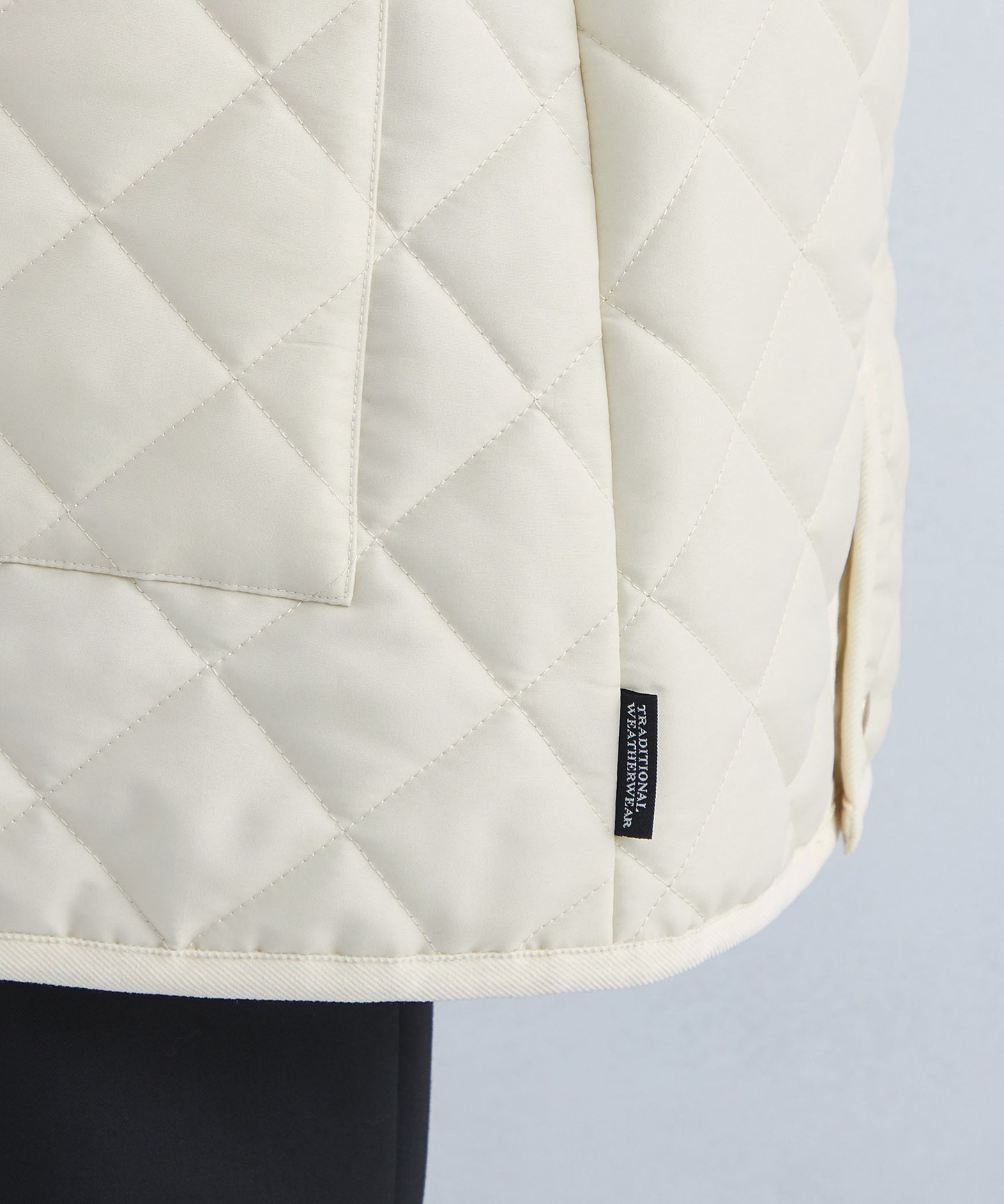 【特別訂製】＜Traditional Weatherwear＞ARKLEY A型絎縫中大衣｜outlet green label ...