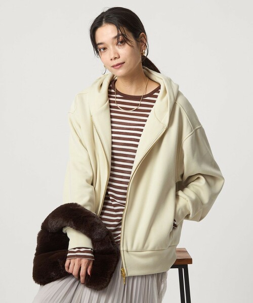 內刷毛拉鍊連帽上衣