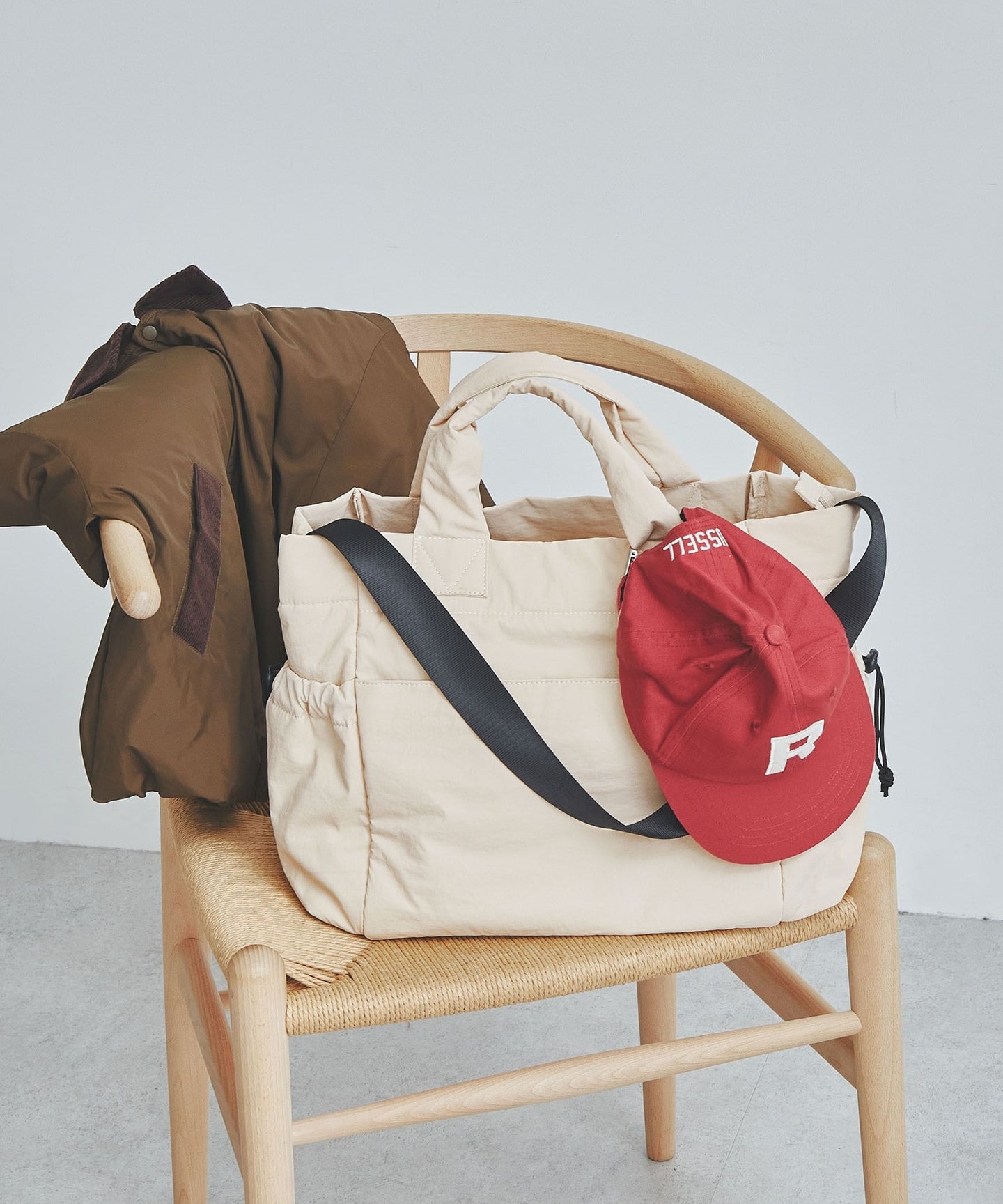 OFF WHITE