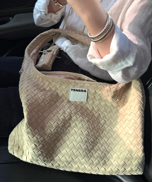 TENERA 手工編織麂皮單肩包 L