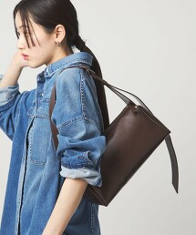 方形寬版肩背包