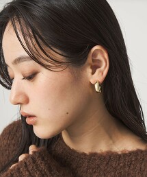 極簡厚弧線條圓圈耳釘