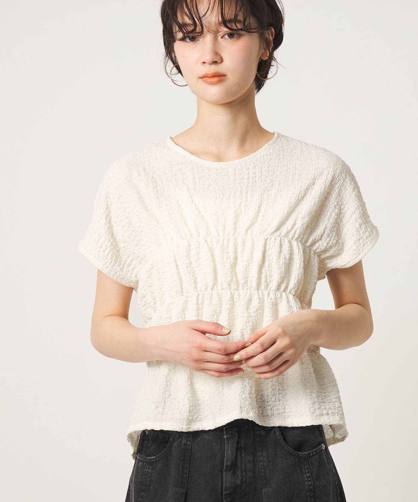 OFF WHITE