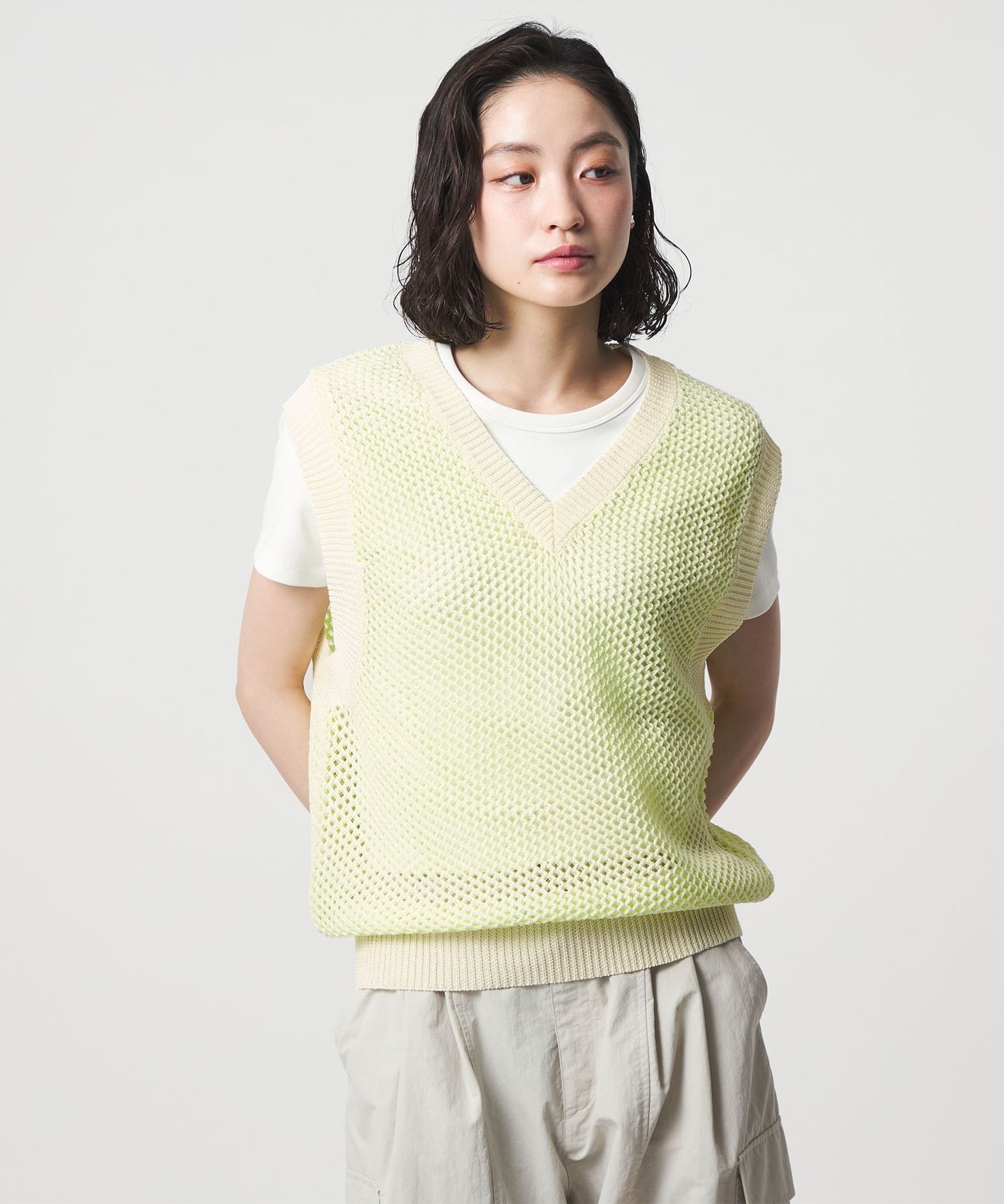 OFF WHITE