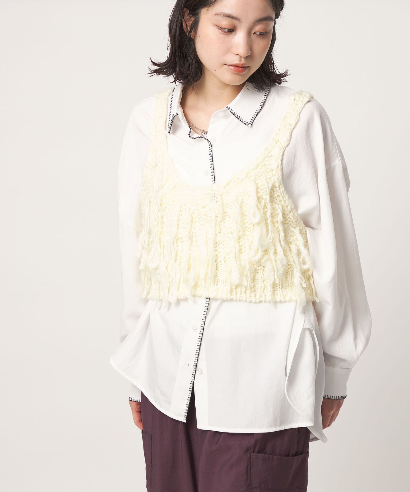 OFF WHITE