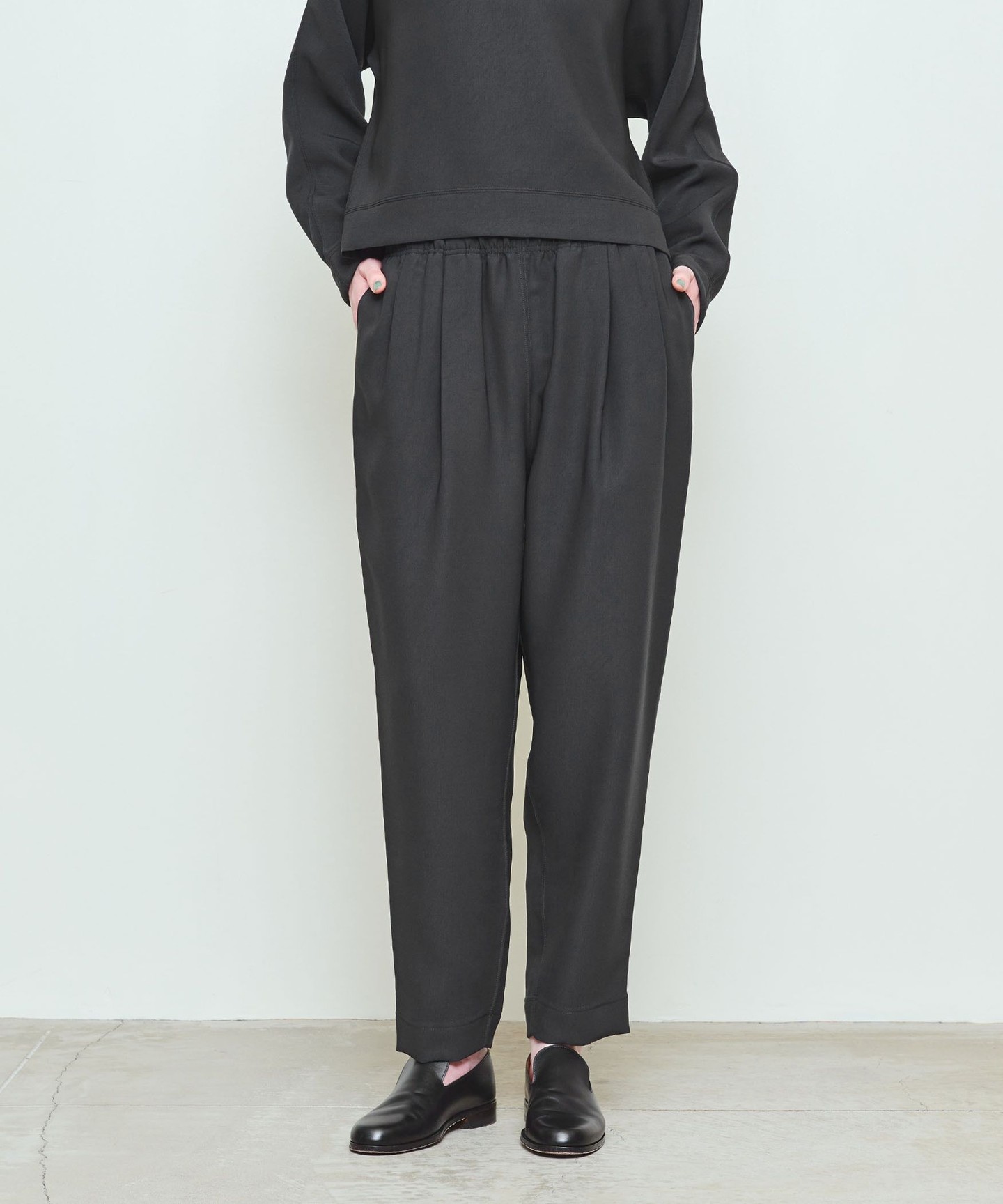 UNITED ARROWS ＆ SONS by DAISUKE OBANA for WOMEN +10＞雙摺錐形褲