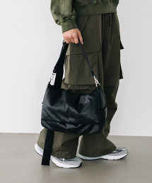 TW CLESSTE LTHR PADDED BAG