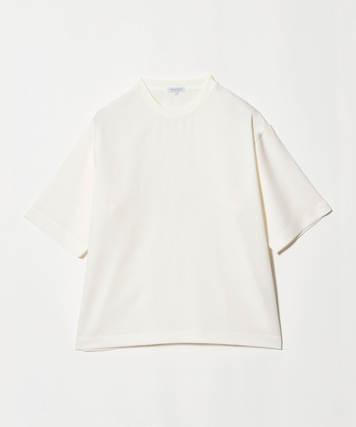 OFF WHITE