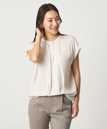 ＜A DAY IN THE LIFE＞仿珍珠鈕扣法式袖罩衫