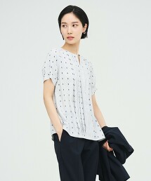 ＜A DAY IN THE LIFE＞涼感摺飾短袖罩衫