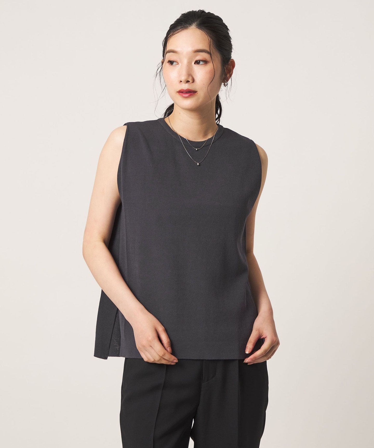 DK.GRAY