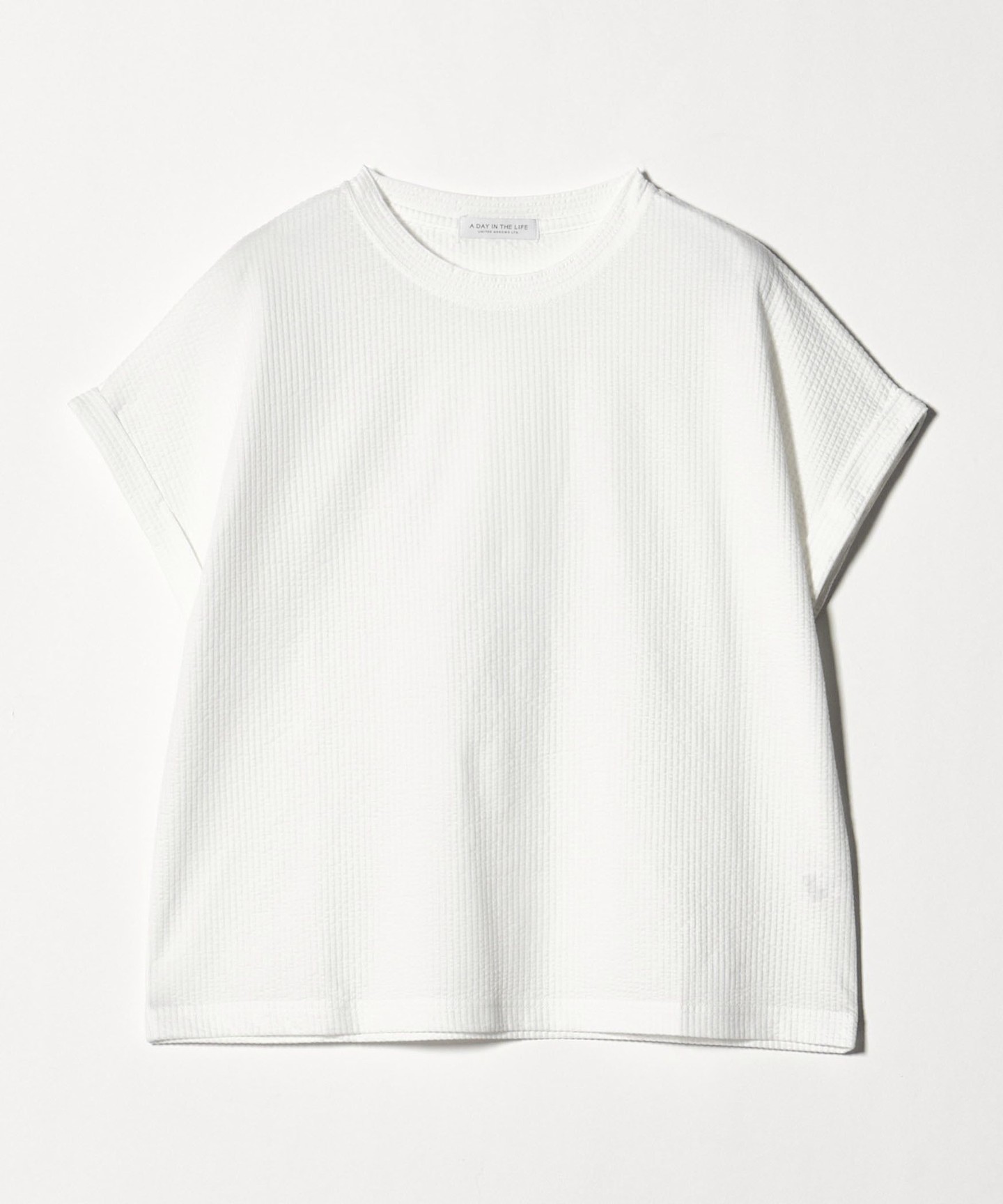 OFF WHITE