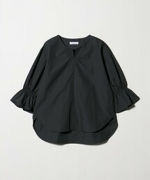 ＜A DAY IN THE LIFE＞壓線開口領糖果袖罩衫