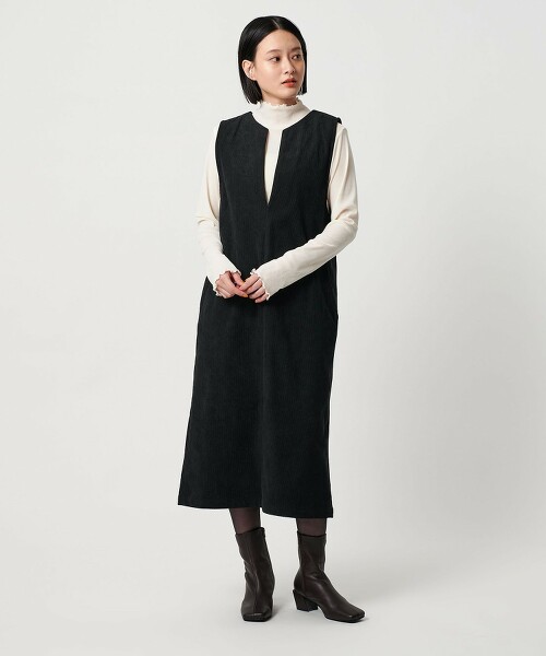 ＜A DAY IN THE LIFE＞燈芯絨開口領連身洋裝