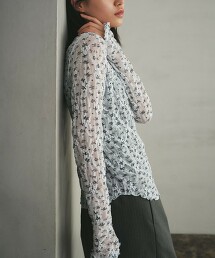 ＜EMMEL REFINES＞ 小花蕾絲2WAY上衣