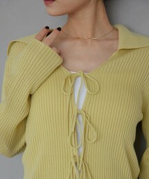 ＜EMMEL REFINES＞ 正面綁結翻領針織衫